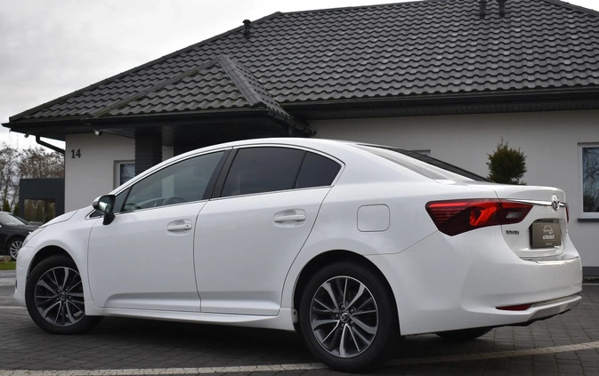 Toyota Avensis cena 57900 przebieg: 183000, rok produkcji 2015 z Lipno małe 781